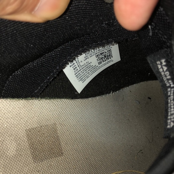 Size 9.5 panda dunks in men’s mid condition - Picture 3 of 5